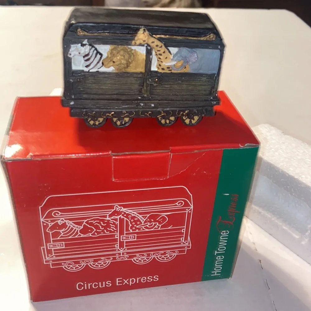 New in box vintage Home Towne Express 1998 Edition Circus Express by JC Penny